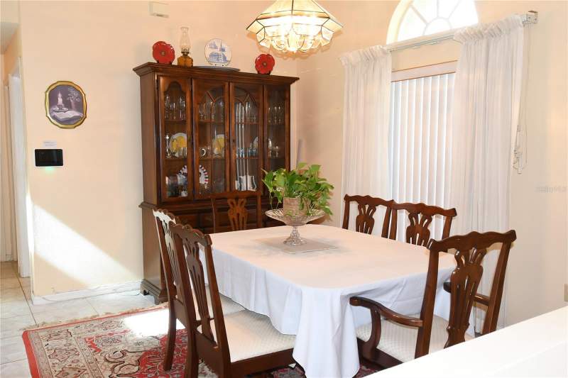 3 bedroom Single Family Residence at 10027 SW 64th Court, Prince Rose Estate, Ocala — photo 2