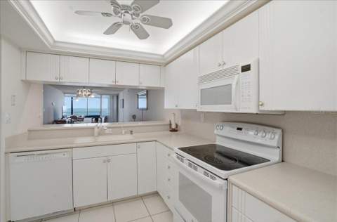 840 The Esplanade #206, Venice FL - photo 11 of 64
