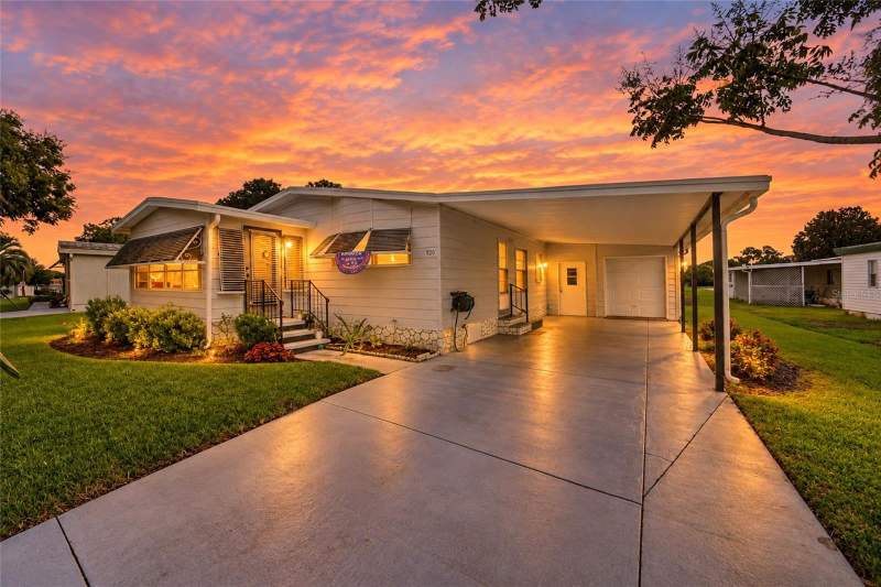 920 SILVER OAK AVENUE home for sale in Orange Blossom Gardens