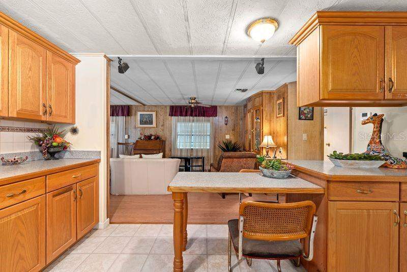 2 bedroom Manufactured Home at 9001 Sheldon West Drive, Sheldon West Mh Community, Tampa — photo 5