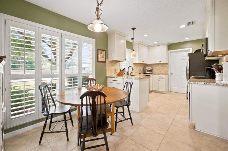 4 bedroom Single Family Residence at 4517 SE 2nd Place, Stonewood Estates, Ocala — photo 5