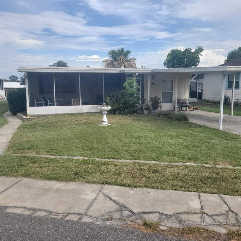 1403 LAKEVIEW DRIVE home for sale in Tavares Mobile Home Estates Homes for Sale: 4 Homes, From $123K