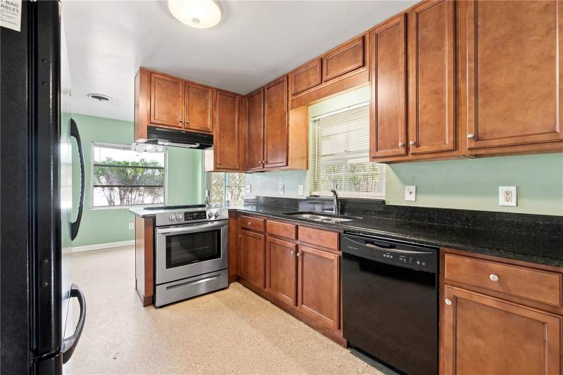 3 bedroom Single Family Residence at 410 SAINT DUNSTAN WAY, WINTER PARK PINES UNIT 4, WINTER PARK — photo 4