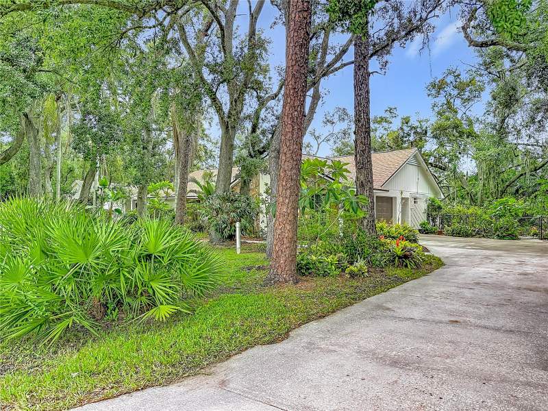 3 bedroom Single Family Residence at 12721 N Armenia Avenue, Tampas North Side Cntry Cl, Tampa — photo 4