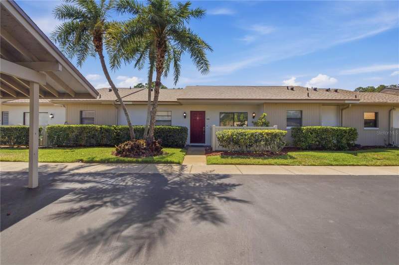 3 bedroom Villa at 260 Michaels Circle, East Lake Woodlands Cluster Homes, Oldsmar — photo 2