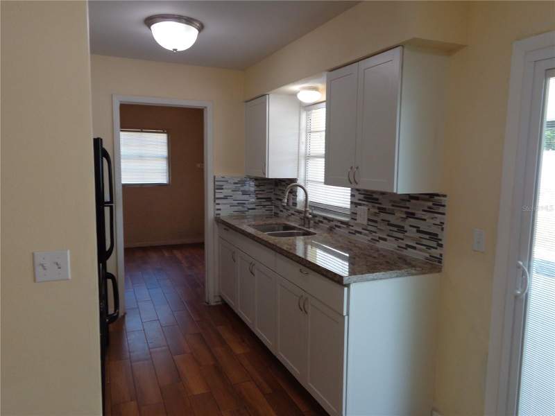 3 bedroom Single Family Residence at 2305 NE 38th Street, Emil-Marr, Ocala — photo 5