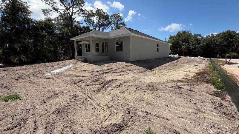 3 bedroom Single Family Residence at 17492 Quincy Avenue, Port Charlotte Sec 031, Port Charlotte — photo 4