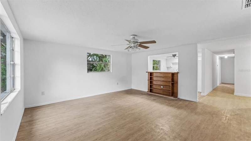 3 bedroom Single Family Residence at 618 W Williams Street, Bradford Heights, Lakeland — photo 5