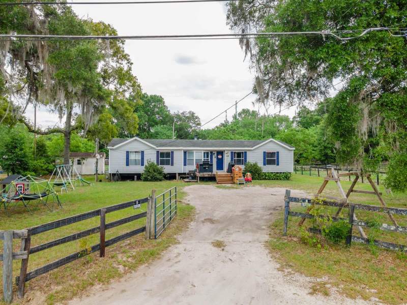 4 bedroom Single Family Residence at 4647 NE 28th Avenue, Ocala, Ocala — photo 4