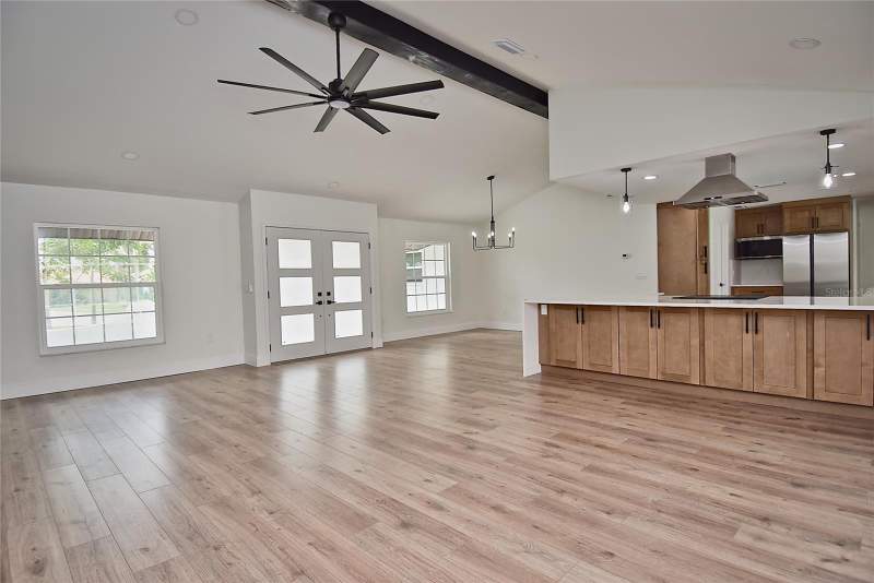 3 bedroom Single Family Residence at 102 Windward Drive, Southbay Yacht & Racquet Club, Osprey — photo 5