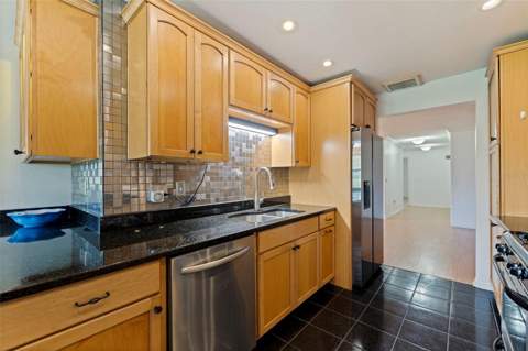 8140 Terrace Garden Drive #103, St Petersburg FL - photo 22 of 57