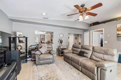 10735 SE Drummond Road, Tampa FL - photo 14 of 34