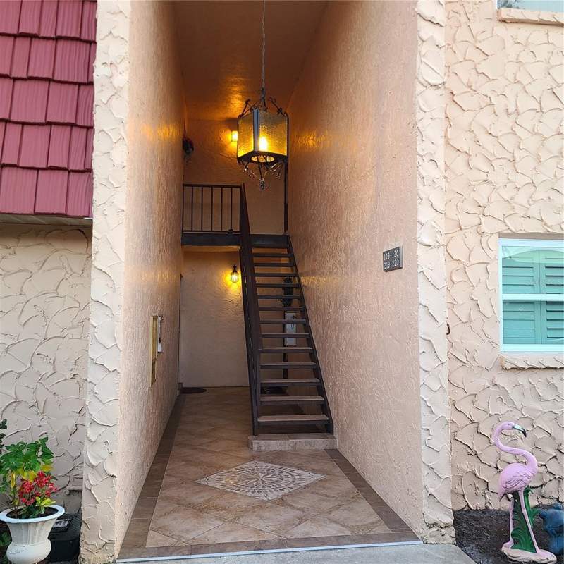 3 bedroom Condominium at 220 Buttonwood Circle #220, Gardens The Condo, Seminole — photo 2