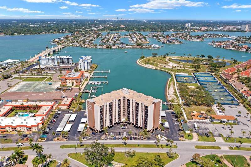2 bedroom Condominium at 10355 Paradise Boulevard #512, Paradise Island Towers Condo, Treasure Island — photo 5