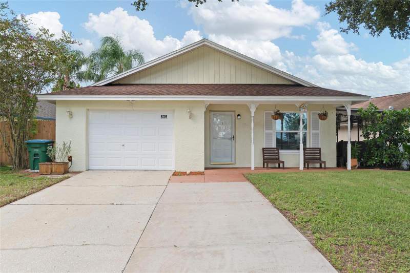 635 BELLINGHAM PLACE home for sale in Lake St George South