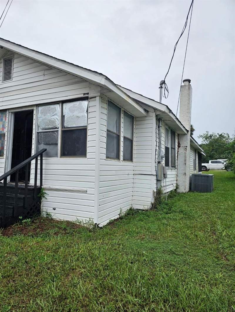 3 bedroom Single Family Residence at 613 NE 8th Avenue, Smith & Daughertys Add, Ocala — photo 3