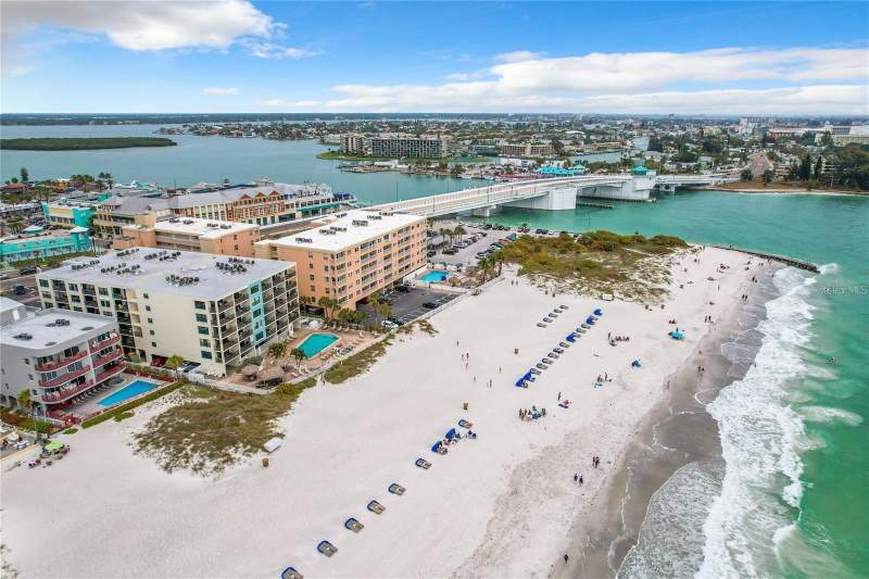2 bedroom Condominium at 12924 Gulf Boulevard #510, Sandy Shores Condo, Madeira Beach — photo 2