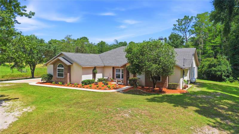 3 bedroom Single Family Residence at 19113 QUINLAN ST, ROCKET CITY, ORLANDO — photo 2