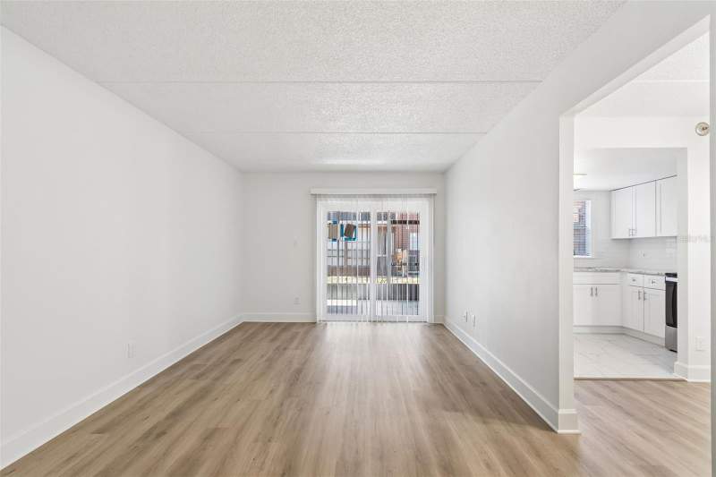 1 bedroom Condominium at 8460 13th Street #B, Jamestown Condo, St Petersburg — photo 5