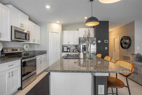 15415 Miller Creek Drive, Sun City Center FL - photo 13 of 42