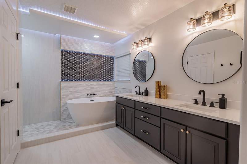 5 bedroom Single Family Residence at 14585 Cheever Street, Avalon Park South Village, Orlando — photo 5