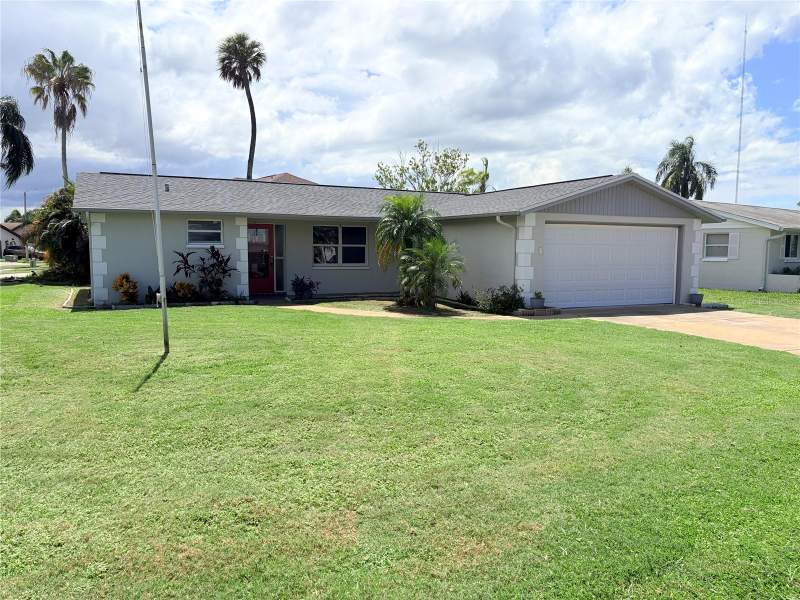 2 bedroom Single Family Residence at 3544 Wilson Drive, Tahitian Dev, Holiday — photo 2
