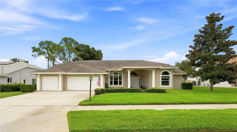 679 LITCHFIELD LANE home for sale in Weathersfield