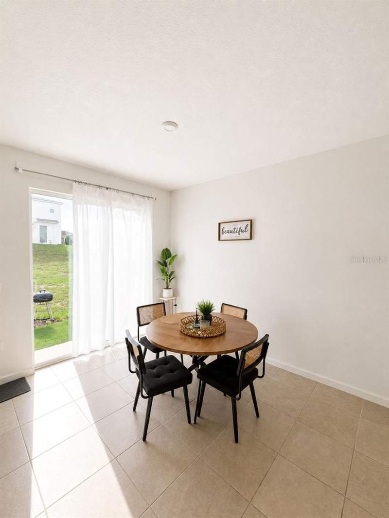 3 bedroom Townhouse at 1190 Seaside Mist Trail, Soleil At Westside, Kissimmee — photo 5