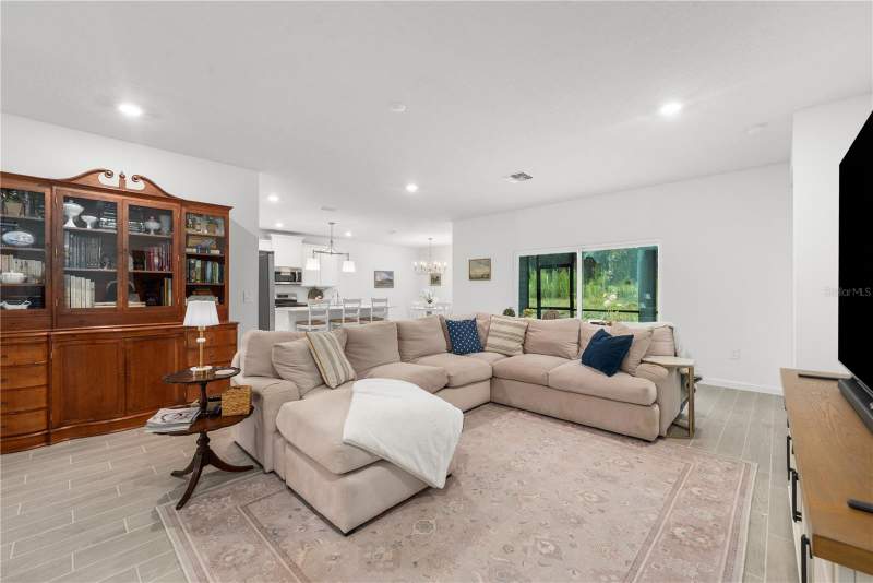 4 bedroom Single Family Residence at 13941 NW Convergence Boulevard, Trailhead Landing, Alachua — photo 5