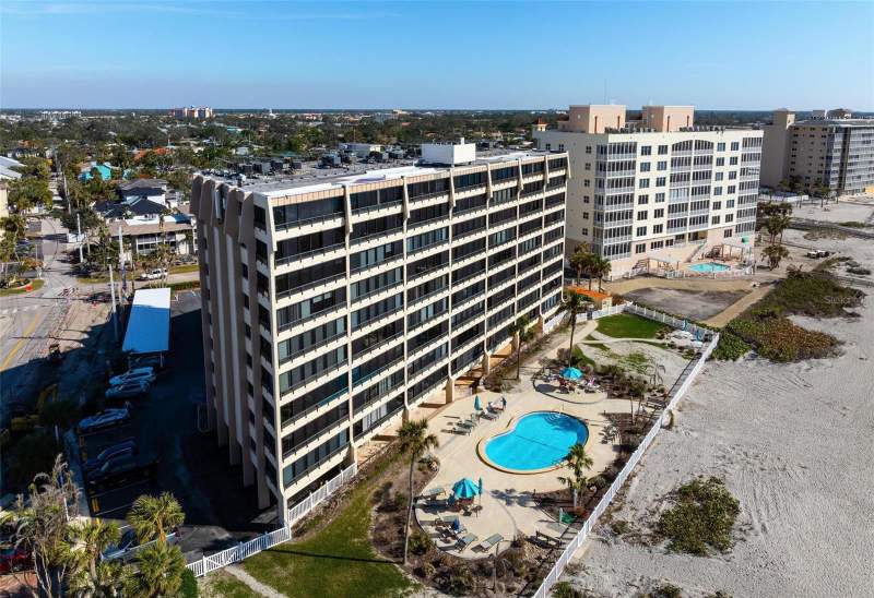 2 bedroom Condominium at 840 The Esplanade #104, The Sansovino, Venice — photo 4