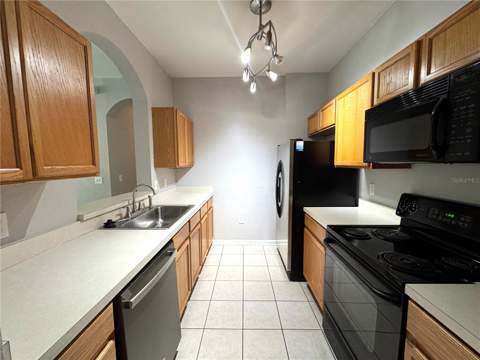 8660 Buccilli Drive #305, Orlando FL - photo 9 of 12