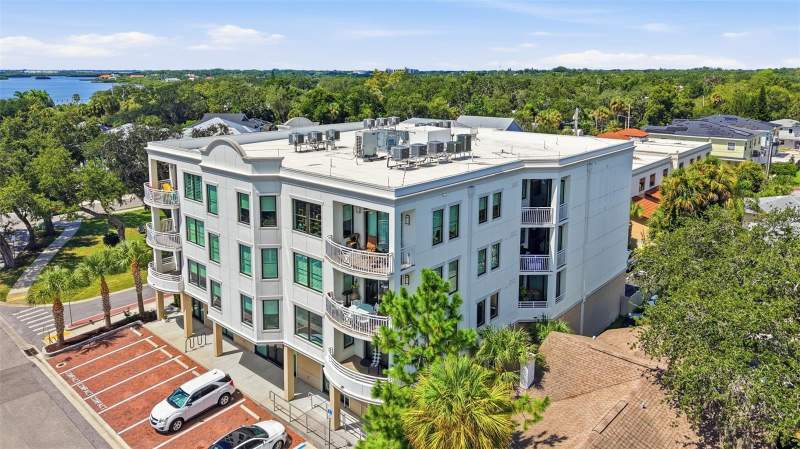 231 2ND STREET #202 home for sale in Residences At Harbour Pointe West Condos for Sale: 1 Listing