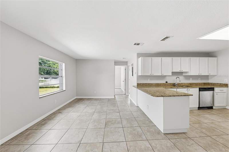 3 bedroom Single Family Residence at 2903 E 97th Avenue, Laurel Terrace, Tampa — photo 4