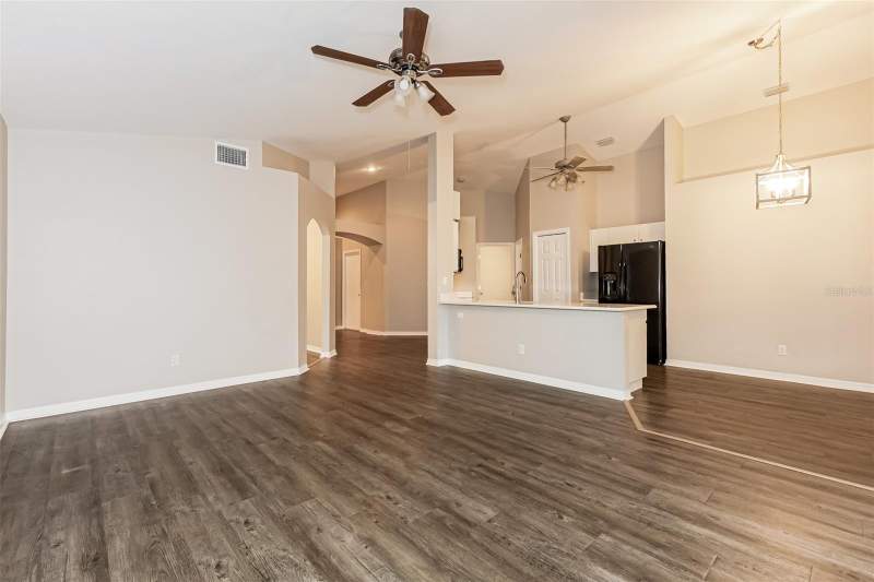 3 bedroom Single Family Residence at 823 Rocky Mountain Court, Copper Ridge Tr B2, Valrico — photo 4