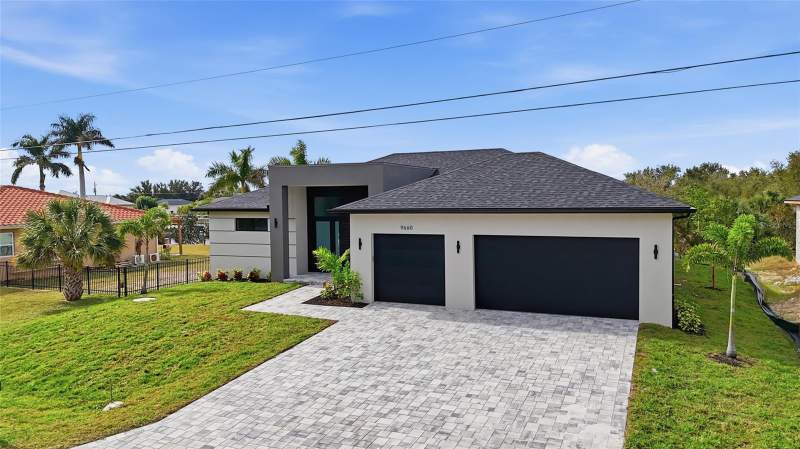 3 bedroom Single Family Residence at 9660 President Circle, Port Charlotte Sec 71, Port Charlotte — photo 3