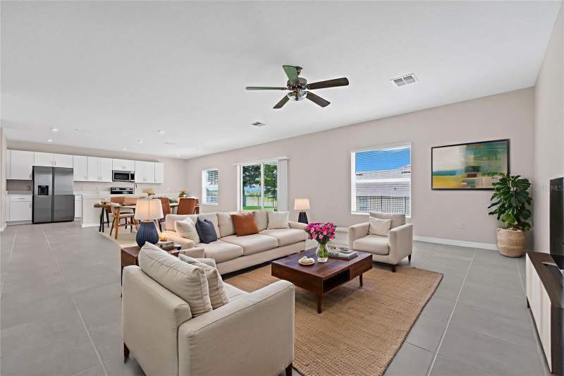 4 bedroom Single Family Residence at 3800 Fescue Street, Sawgrass Bay, Clermont — photo 4
