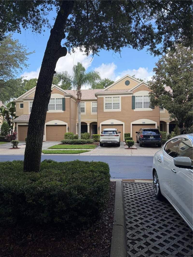 3 bedroom Townhouse at 8428 Sandy Beach Street, Solana Bay, Tampa — photo 1