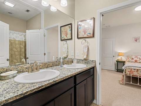 6466 Devesta Loop, Palmetto FL - photo 18 of 38