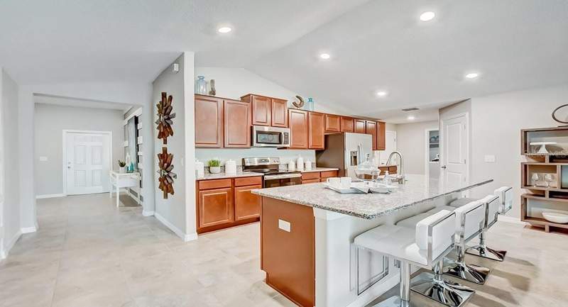 4 bedroom Single Family Residence at 5079 EAGLE ROCK DRIVE, BERRY BAY, WIMAUMA — photo 3