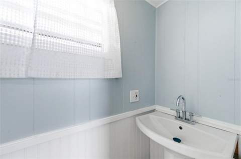 10913 Liberty Drive, Port Richey FL - photo 17 of 42