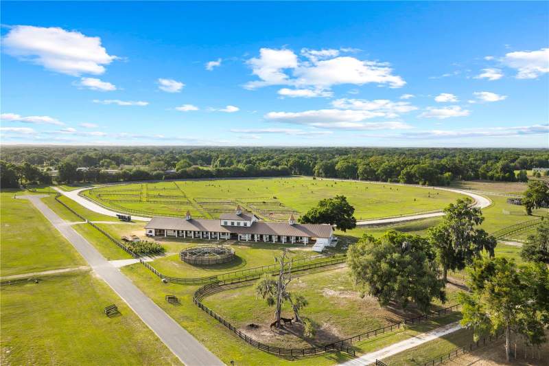 9 bedroom Farm at 1345 NE 155th Place, Bellemont Farms, Citra — photo 5