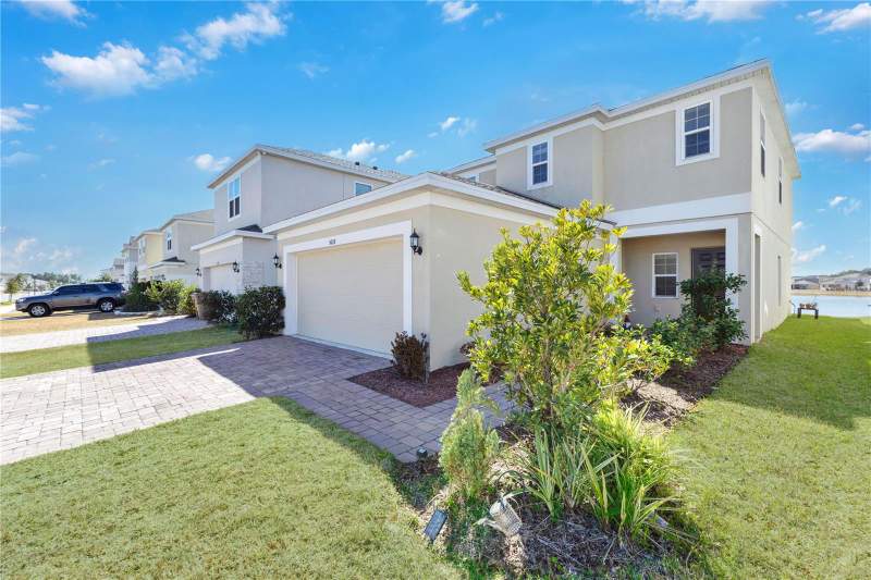 5018 ROYAL POINT AVENUE home for sale in Cypress Hammock