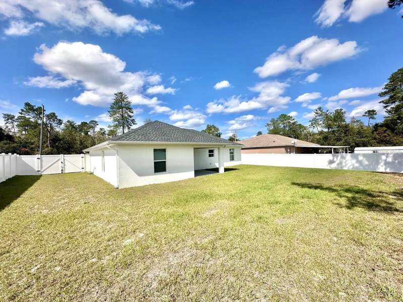 3 bedroom Single Family Residence at 2409 SW 156th Loop, Marion Oaks Un 03, Ocala — photo 2