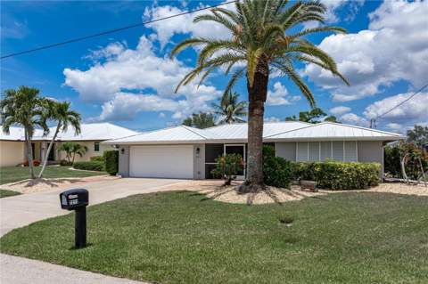 2211 Palm Tree Drive, Punta Gorda FL - photo 15 of 60