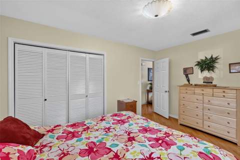 22 E Bay Avenue, Yalaha FL - photo 9 of 19