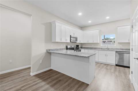 5017 Finders Court, Tampa FL - photo 8 of 40