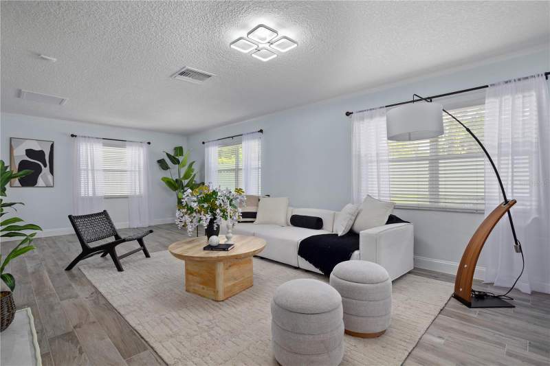 3 bedroom Single Family Residence at 2130 Deloraine Trail, Highland Park Estates First Add, Maitland — photo 4