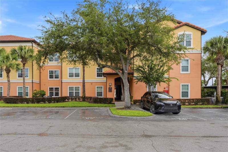 5451 VINELAND ROAD #2301 home for sale in Cypress Fairway