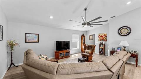 3304 Costello Circle, Winter Haven FL - photo 6 of 6