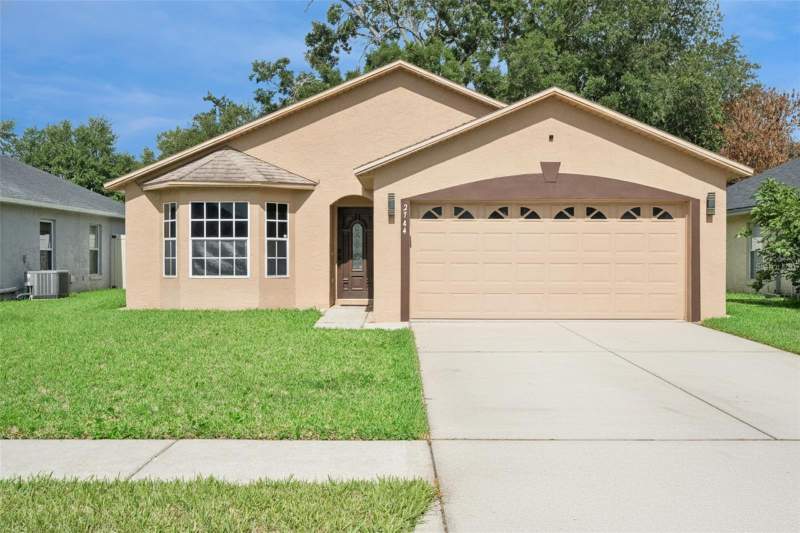 2744 PALM ISLE WAY home for sale in Islands of Curry Ford